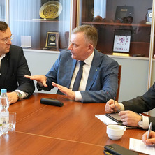 Kolejne posiedzenie sztabu kryzysowego. Ochrona przed pryszczycą