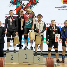 Daniel Kołecki na najwyższym stopniu podium. Symboliczna zmiana